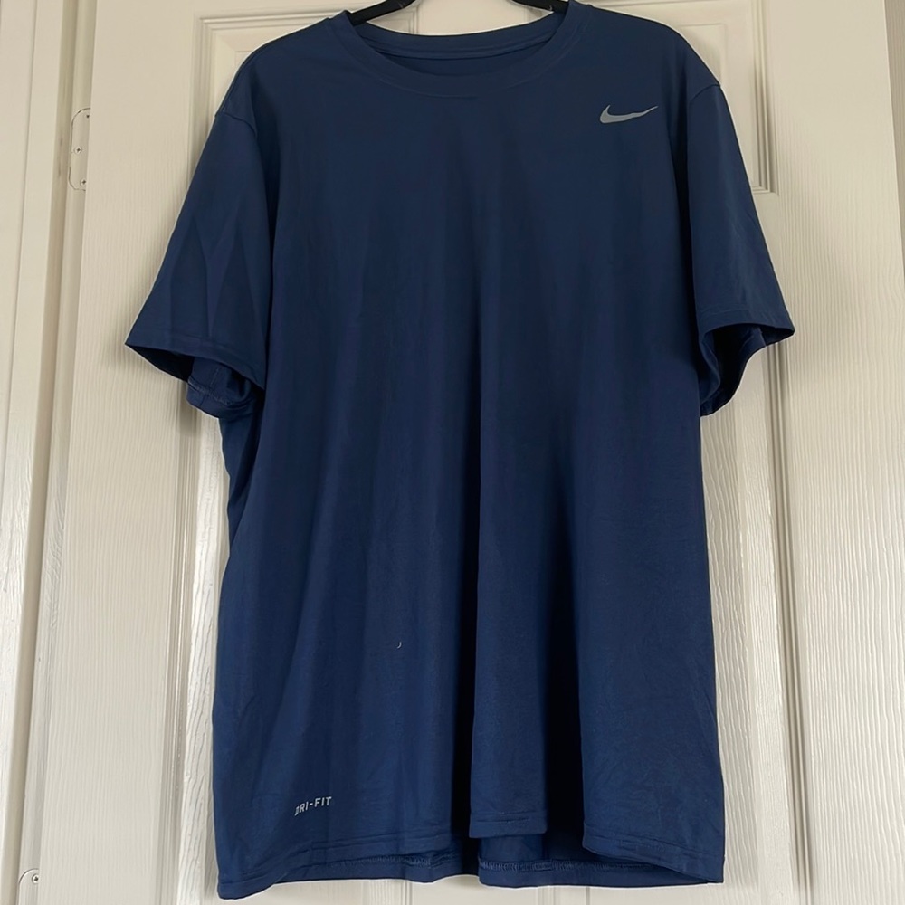 Men’s Nike Tshirt